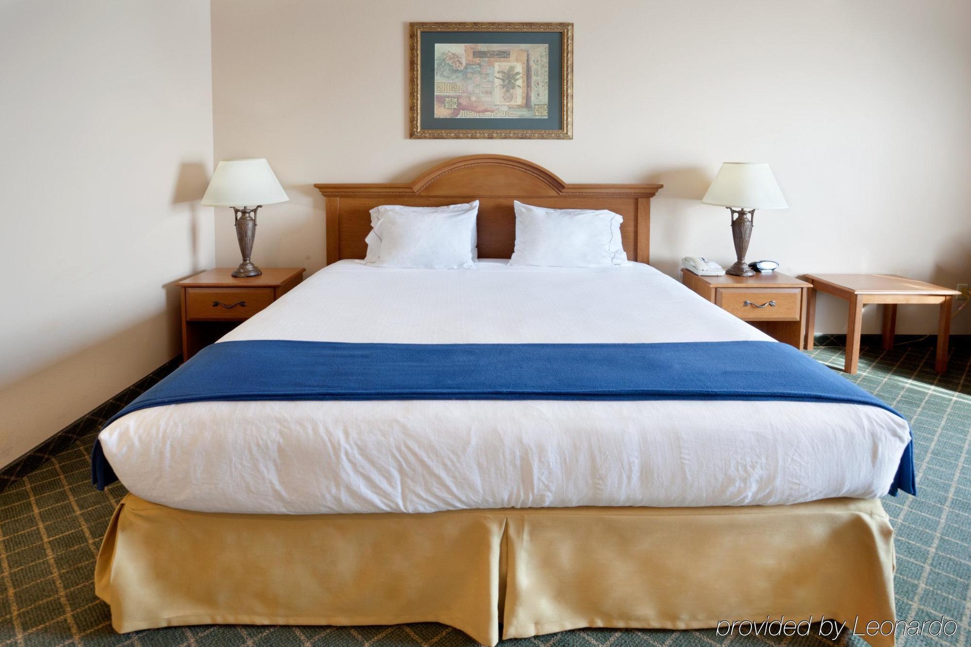 Holiday Inn Express Hotel And Suites Alice By Ihg חדר תמונה