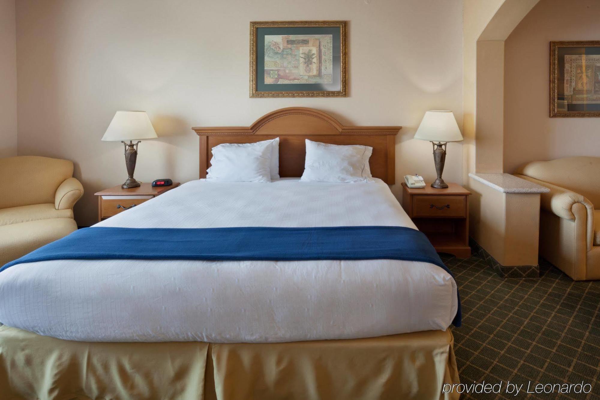 Holiday Inn Express Hotel And Suites Alice By Ihg חדר תמונה